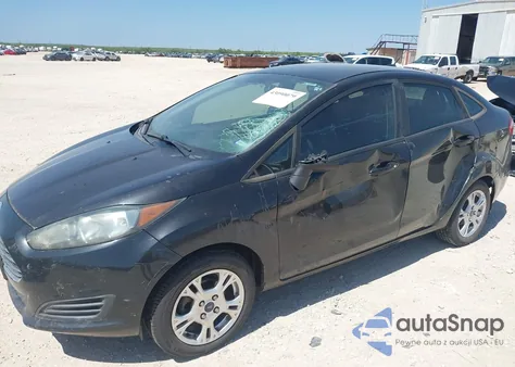 2015 Ford Fiesta Se z USA, uszkodzony, nr VIN 3FADP4BJ7FM141573